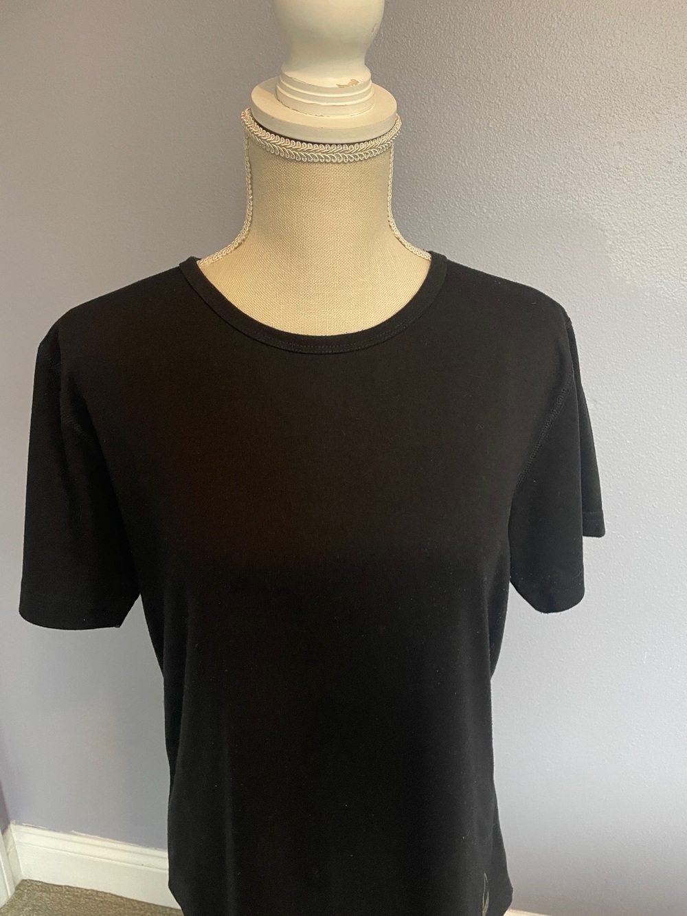 Classic Black Crewneck Tee size L
